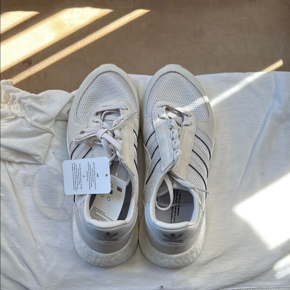 NWT Marathon Tech Adidas Grey Sneakers